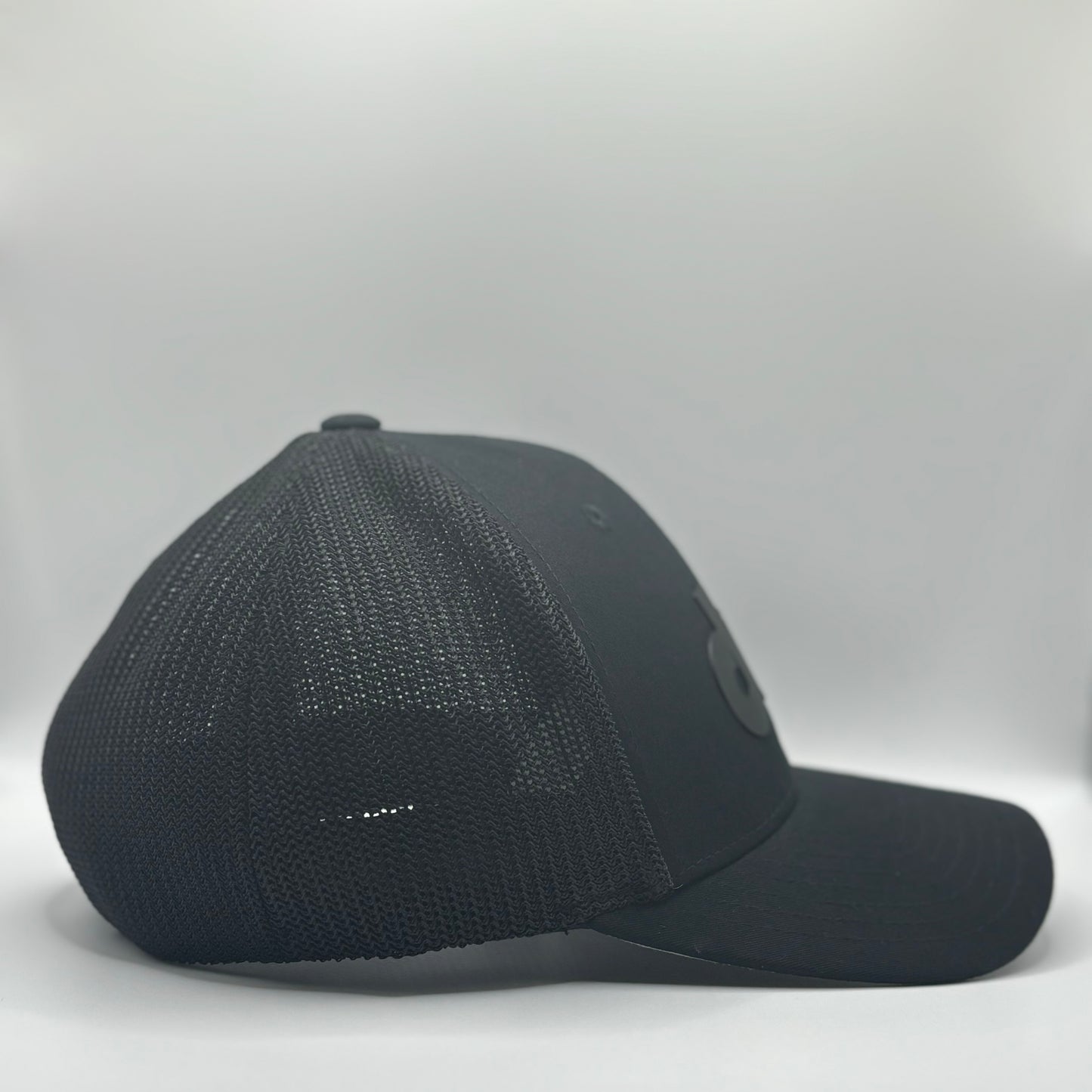 BLACK ON BLACK FLEX