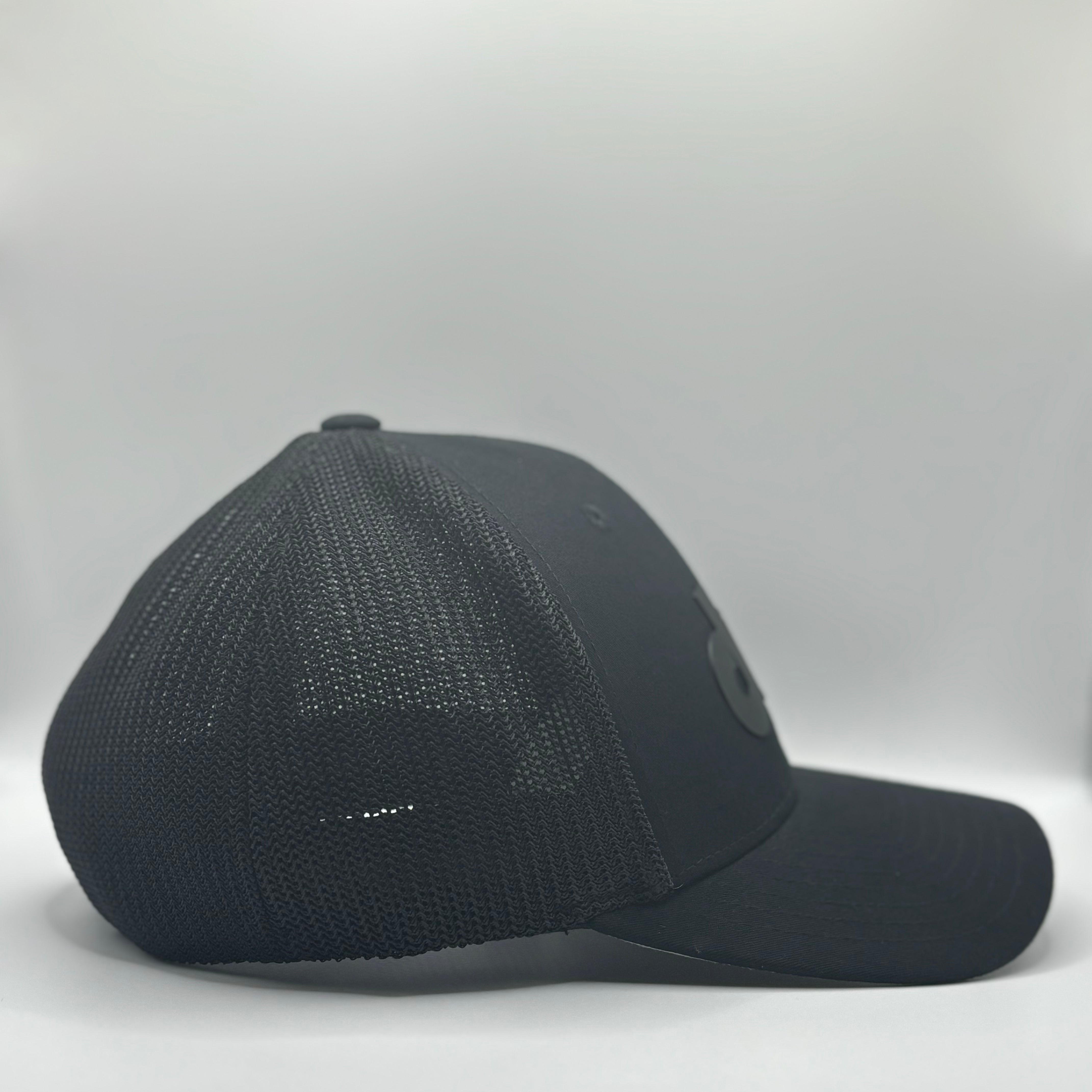 BLACK ON BLACK FLEX