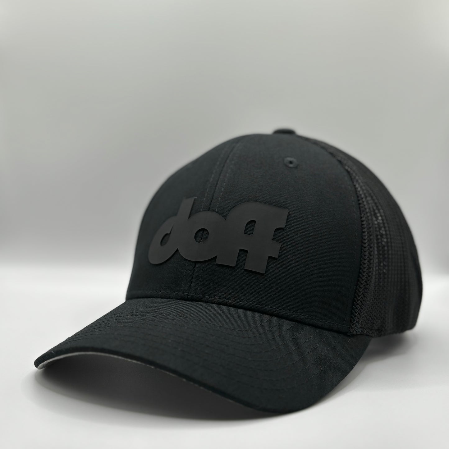 BLACK ON BLACK FLEX